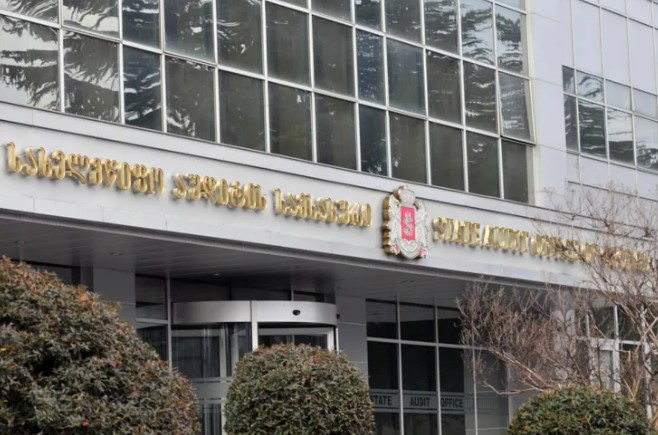 აუდიტის სამსახური - 2026 წელს 17 პოლიტიკური პარტიის სასარგებლოდ განხორციელებულმა 910 შემოწირულებამ 6 565 361 ლარი შეადგინა, საიდანაც 5 522 000 ლარი „ქართულმა ოცნებამ“ მიიღო