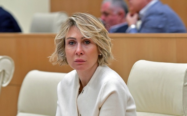 ნინო წილოსანი ექიმ ჩახუნაშვილის განცხადებაზე- BBC, რომელიც მთელი ამ პერიოდის მანძილზე  არ აშუქებს საქართველოში გადატრიალების მცდელობებს, ეყრდნობა ადამიანს, რომელიც ამბობს, რომ არანაირი სამედიცინო კვლევა არ ჩაუტარებია