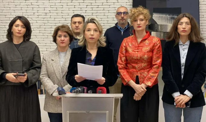 ქართულმა არასამთავრობო ორგანიზაციებმა გაეროს ქიმიური იარაღის აკრძალვის ორგანიზაციის გენერალურ დირექტორს, გაეროს სპეციალურ მომხსენებლებს და ევროპის საბჭოს ადამიანის უფლებათა კომისარს მიმართეს