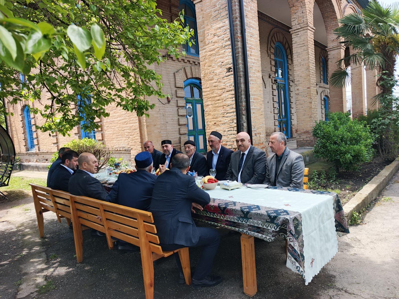 საქართველოს მუსლიმთა სამმართველოს სასულიერო ლიდერები აზერბაიჯანში ეთნიკურად ქართველ მუსლიმებს შეხვდნენ 