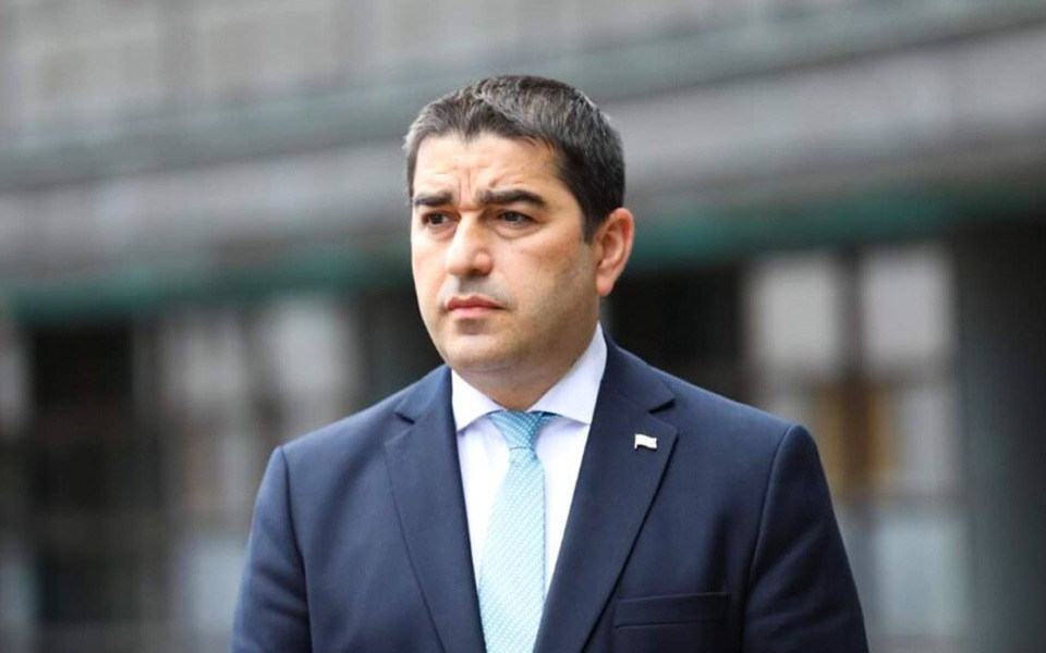შალვა პაპუაშვილი პეტერ ფიშერის ინტერვიუზე: დიდი არაფერია სანახავი, გარდა იმისა, როგორ აზიანებს უცხოელი დიპლომატი მისი ქვეყნისა და საქართველოს ურთიერთობებს