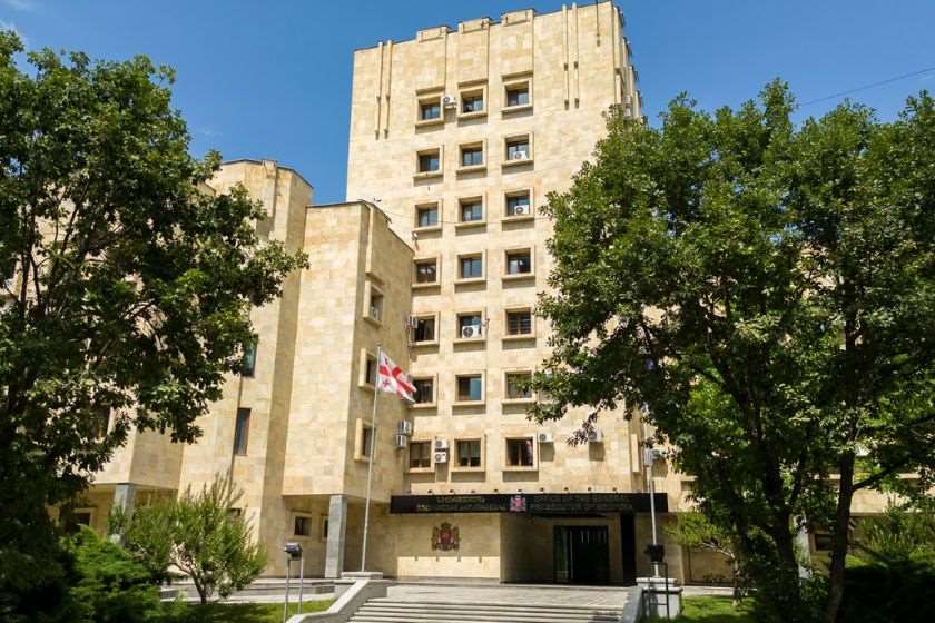 პროკურატურის მიერ წარდგენილი მტკიცებულებების საფუძველზე, ბიზნესმენ ბესარიონ ხარძიანის წამებისა და ქონების გამოძალვის ფაქტებზე, სასამართლომ გიორგი უდესიანი და ალექსანდრე მუხაძე დამნაშავედ ცნო
