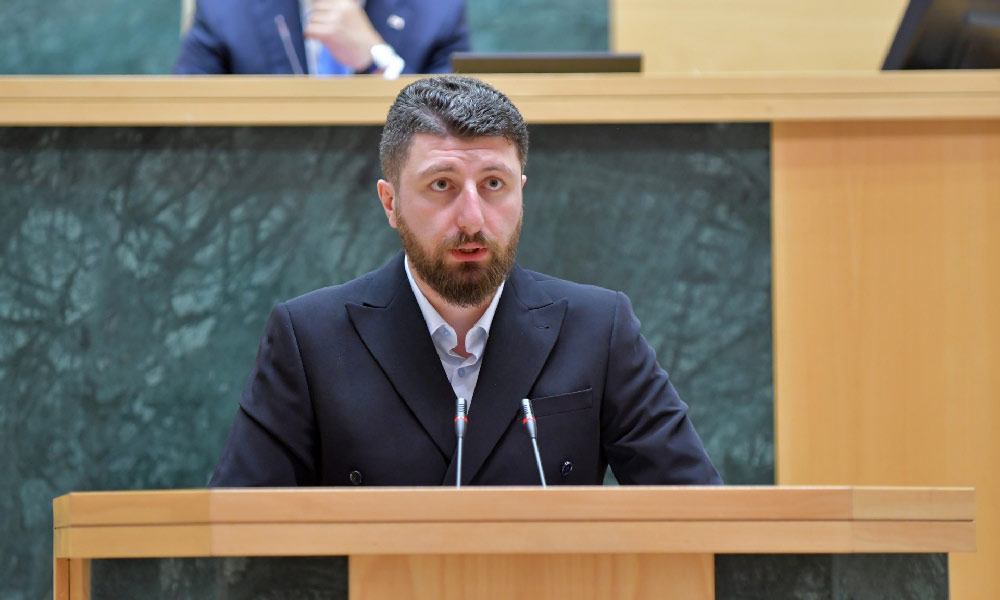არჩილ გორდულაძე TBC ბანკისა და ნანა დიხამინჯიას თანამშრომლობაზე- ბანკი, რომელიც სექტორის ერთ მესამედზე გაცილებით მეტს ფლობს, პასუხისმგებლობას იღებს იმ სიძულვილზე და ზიზღის ენაზე, რომელსაც ეს ქალბატონი აჟღერებს. მნიშვნელოვანია, TBC ბანკი გაემიჯნოს ასეთ ადამიანებს